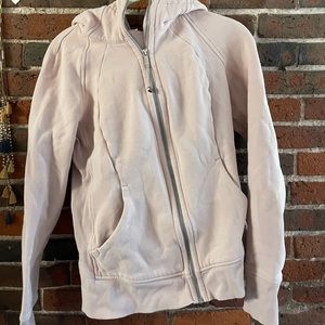Lululemon sweatshirt